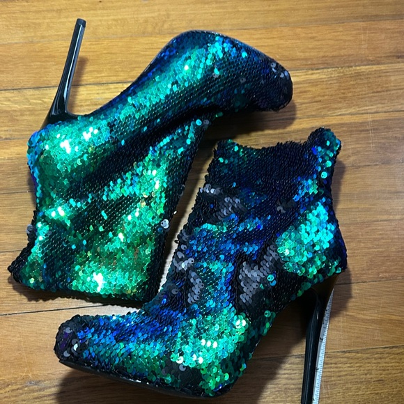 Wild Diva Shoes - Mermaid Green and Black Sequin Ankle Booties